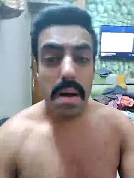 vaibhavchugh38 online show from February 8, 2025, 11:02 pm