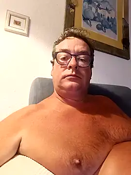 Snapshot of MountJohnXL chatting on March 1, 2025, 1:11 am MountJohnXL online show from March 1, 2025, 1:11 am