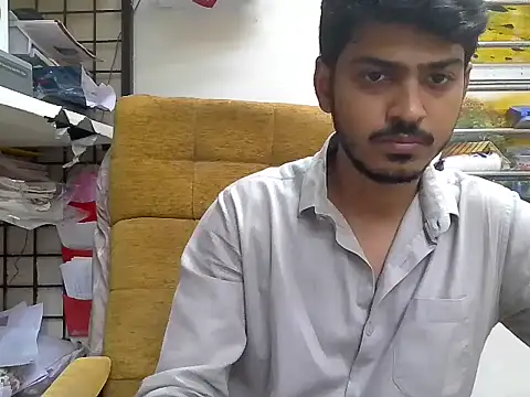 Snapshot of cute_modell chatting on October 30, 2025, 12:03 pm cute modell online show from October 30, 2025, 12:03 pm