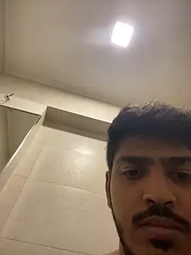 Snapshot of cute_modell chatting on October 17, 2025, 4:42 pm cute modell online show from October 17, 2025, 4:42 pm