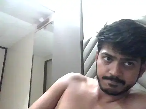 cute modell online show from February 21, 2026, 8:11 pm