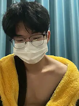 Snapshot of yfx468 chatting on February 15, 2026, 2:27 pm yfx468 online show from February 15, 2026, 2:27 pm