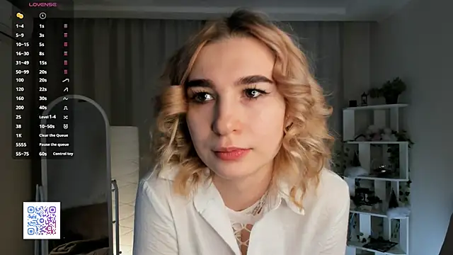 FloraHaskell online show from January 18, 2025, 4:04 am