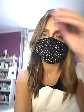 Snapshot of Akemi_rossi chatting on September 25, 2025, 11:38 am Akemi rossi online show from September 25, 2025, 11:38 am