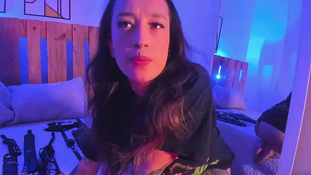 coral jonesss online show from March 20, 2026, 3:57 pm