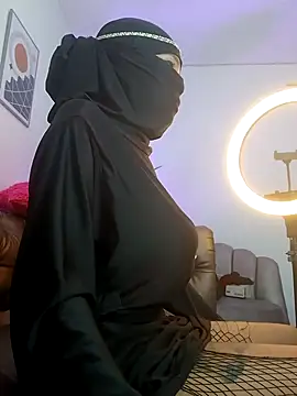 Snapshot of azahara_faraah chatting on October 25, 2025, 6:08 pm azahara faraah online show from October 25, 2025, 6:08 pm