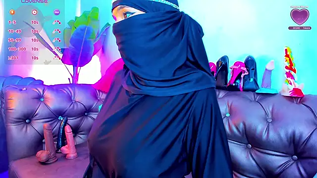 Snapshot of azahara_faraah chatting on October 6, 2025, 6:08 pm azahara faraah online show from October 6, 2025, 6:08 pm