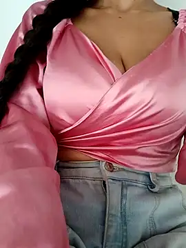 Snapshot of azahara_faraah chatting on October 20, 2025, 8:20 pm azahara faraah online show from October 20, 2025, 8:20 pm