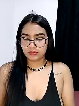 Renata 222 online show from September 14, 2025, 12:44 am
