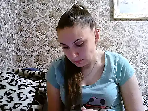 Yuliia30 online show from May 21, 2026, 4:48 pm