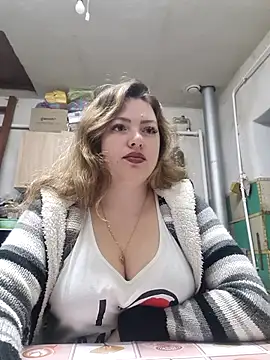 Snapshot of Jyleta chatting on October 17, 2025, 8:21 pm Jyleta online show from October 17, 2025, 8:21 pm