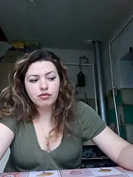 Snapshot of Jyleta chatting on October 5, 2025, 2:30 pm Jyleta online show from October 5, 2025, 2:30 pm