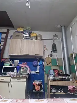 Snapshot of Jyleta chatting on October 7, 2025, 9:49 pm Jyleta online show from October 7, 2025, 9:49 pm