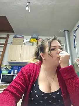 Snapshot of Jyleta chatting on February 6, 2025, 12:54 am Jyleta online show from February 6, 2025, 12:54 am