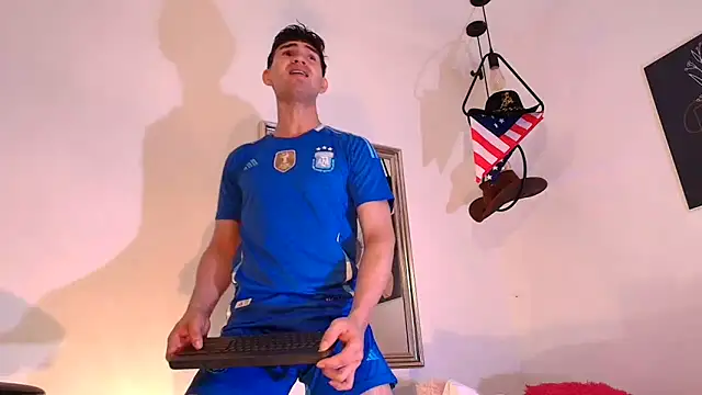 Snapshot of orlando_yate chatting on October 27, 2025, 2:07 pm orlando yate online show from October 27, 2025, 2:07 pm