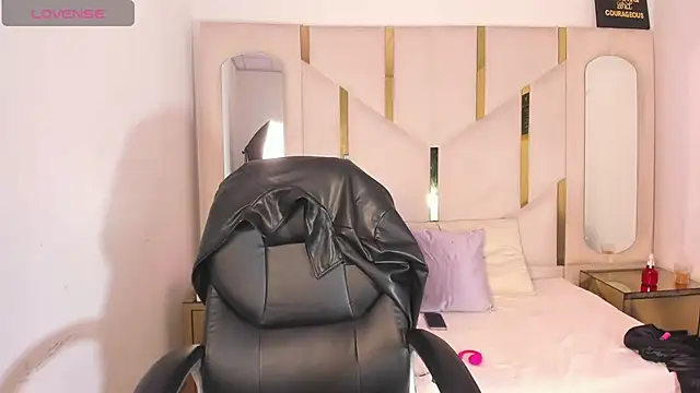 Snapshot of Salmaportman69 chatting on March 3, 2026, 5:42 pm Salmaportman69 online show from March 3, 2026, 5:42 pm