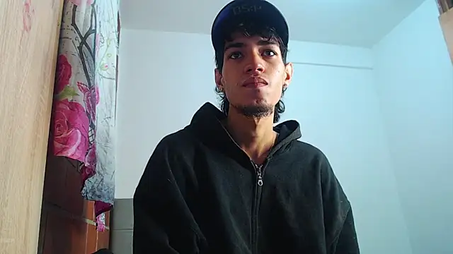 Alejandro bigdick x online show from February 6, 2025, 7:35 am