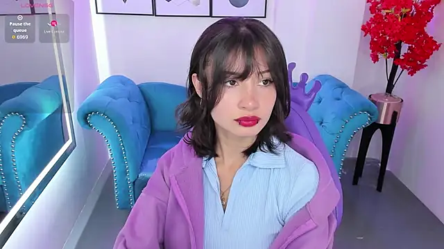 Akaza Hakuji  online show from November 6, 2025, 12:31 pm