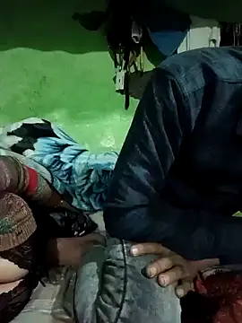 tanvi-cpl2 online show from January 18, 2025, 4:53 pm