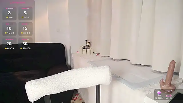 Hey-Cute online show from February 13, 2025, 3:03 pm