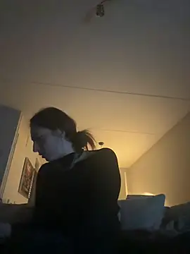 Snapshot of crazydaizyparty chatting on February 9, 2025, 12:28 am crazydaizyparty online show from February 9, 2025, 12:28 am