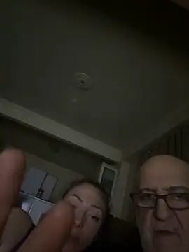 Snapshot of crazydaizyparty chatting on March 15, 2025, 2:14 am crazydaizyparty online show from March 15, 2025, 2:14 am