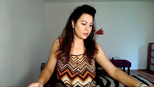 VixenVibesX online show from June 13, 2026, 8:01 am