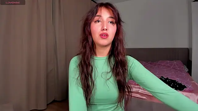 anna elfi online show from October 5, 2025, 5:03 pm