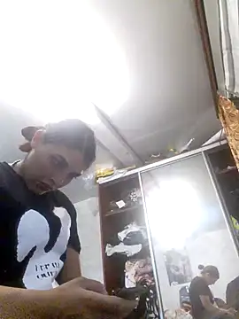 Rosanna Rennie online show from September 22, 2025, 1:28 pm