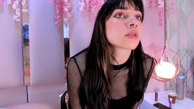 Snapshot of CatarinaMayer_ chatting on March 14, 2025, 5:02 pm CatarinaMayer online show from March 14, 2025, 5:02 pm