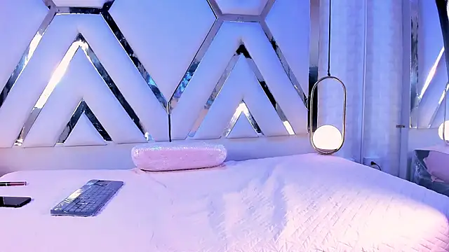 Snapshot of CatarinaMayer_ chatting on October 21, 2025, 9:58 pm CatarinaMayer online show from October 21, 2025, 9:58 pm