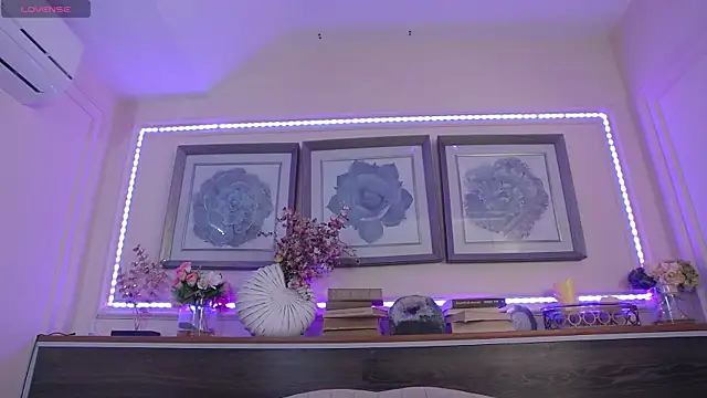 Snapshot of BustyEva_ chatting on March 6, 2025, 4:41 am BustyEva online show from March 6, 2025, 4:41 am