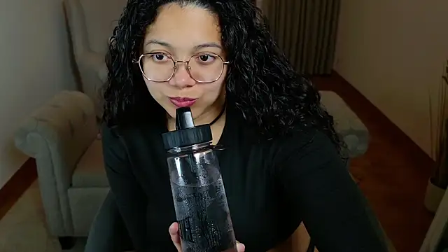 Snapshot of SelenaBlumX chatting on October 20, 2025, 8:53 pm SelenaBlumX online show from October 20, 2025, 8:53 pm