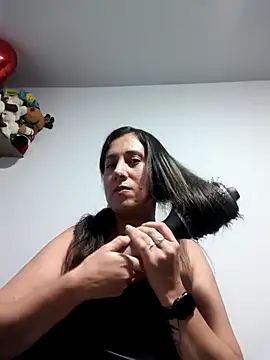 Snapshot of CHARLOTTE_1711 chatting on September 28, 2025, 4:41 am CHARLOTTE 1711 online show from September 28, 2025, 4:41 am