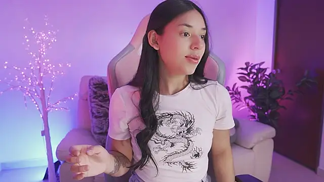 Snapshot of Hade_collinss chatting on September 25, 2025, 6:03 pm Hade collinss online show from September 25, 2025, 6:03 pm