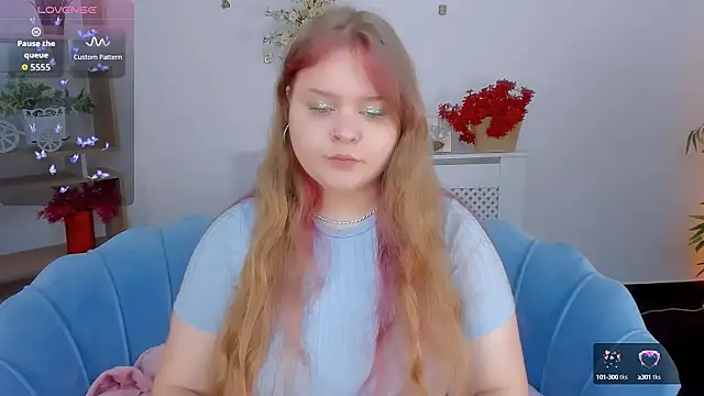 Erica  Alta online show from September 19, 2025, 5:44 am