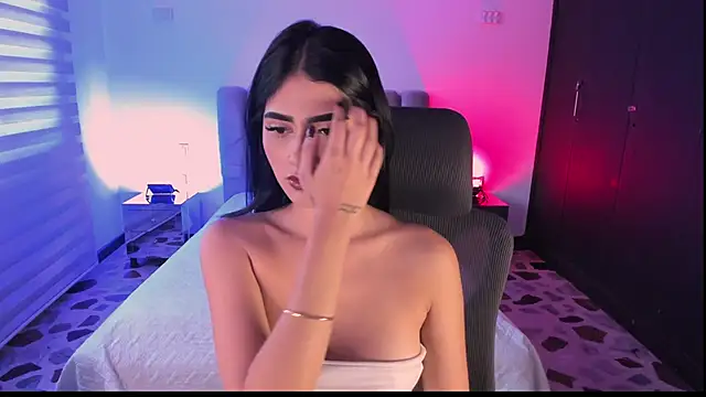 Snapshot of BellaaStorm chatting on October 30, 2025, 9:22 pm BellaaStorm online show from October 30, 2025, 9:22 pm