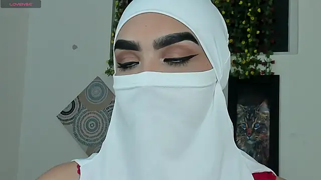 Snapshot of Maissa_Alabi chatting on October 31, 2025, 7:21 pm Maissa Alabi online show from October 31, 2025, 7:21 pm