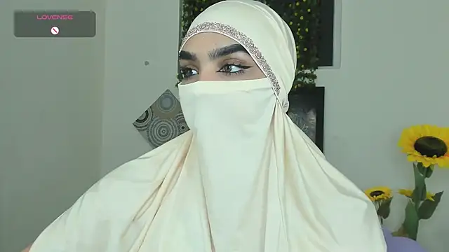 Snapshot of Maissa_Alabi chatting on September 23, 2025, 6:59 pm Maissa Alabi online show from September 23, 2025, 6:59 pm