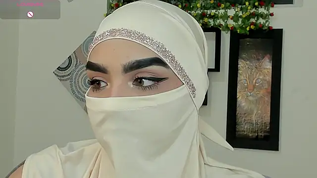 Snapshot of Maissa_Alabi chatting on October 19, 2025, 10:01 pm Maissa Alabi online show from October 19, 2025, 10:01 pm