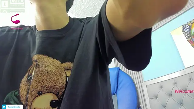 Snapshot of HarolddXL chatting on October 29, 2025, 12:59 pm HarolddXL online show from October 29, 2025, 12:59 pm