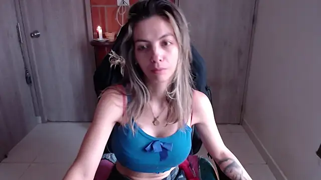Princezzlove3 online show from February 11, 2025, 2:57 pm