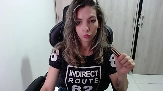 Princezzlove3 online show from February 15, 2025, 5:17 pm