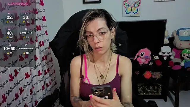 Snapshot of Princezzlove3 chatting on September 30, 2025, 12:38 am Princezzlove3 online show from September 30, 2025, 12:38 am