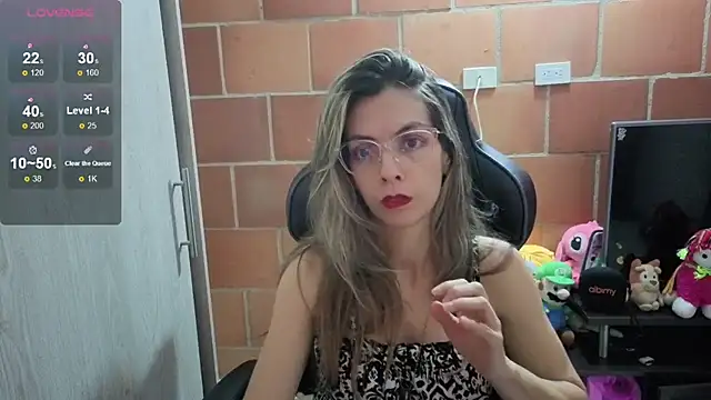 Snapshot of Princezzlove3 chatting on October 19, 2025, 12:24 am Princezzlove3 online show from October 19, 2025, 12:24 am