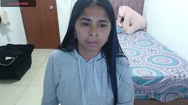july-feria online show from February 25, 2025, 8:21 pm