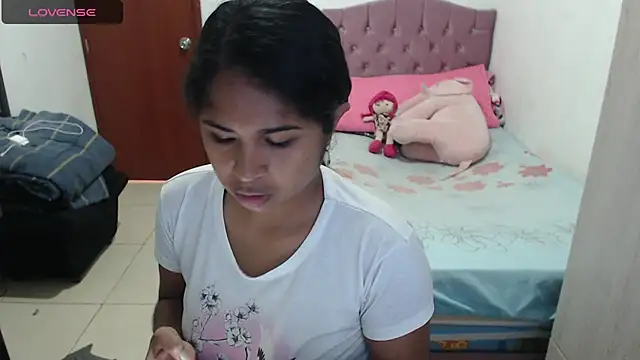 Snapshot of july-feria chatting on October 4, 2025, 4:08 pm july-feria online show from October 4, 2025, 4:08 pm