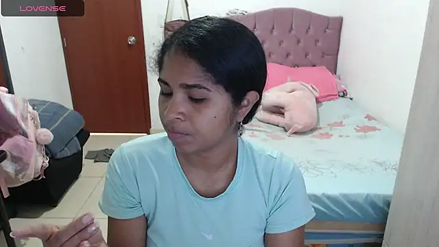 Snapshot of july-feria chatting on October 10, 2025, 4:30 pm july-feria online show from October 10, 2025, 4:30 pm