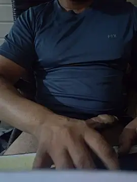 xxxsmartboyxxx online show from April 7, 2026, 7:15 pm