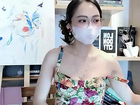 Lush-Office online show from October 14, 2025, 8:04 am